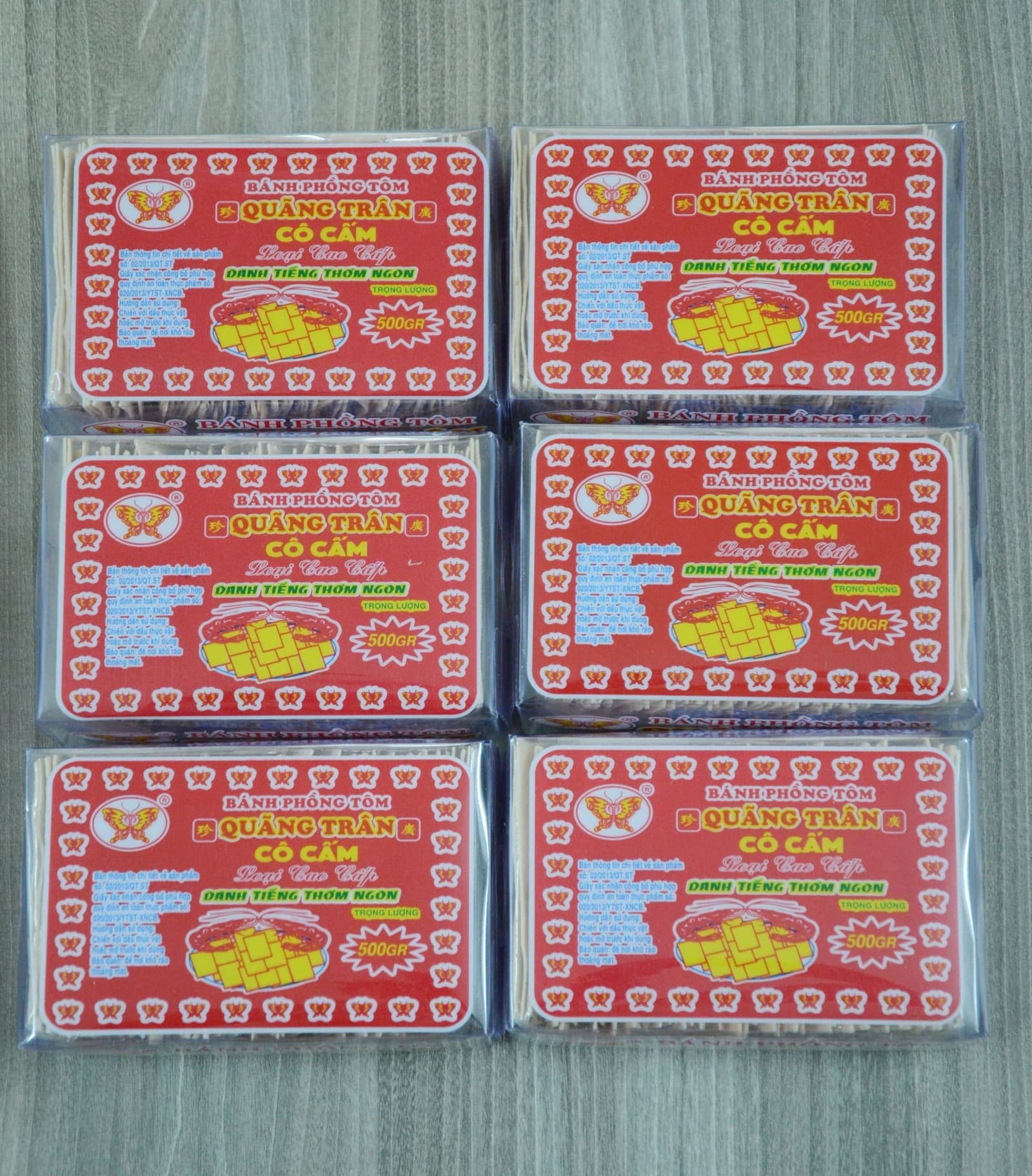 Bánh phồng tôm Cô Cấm và nguyên liệu