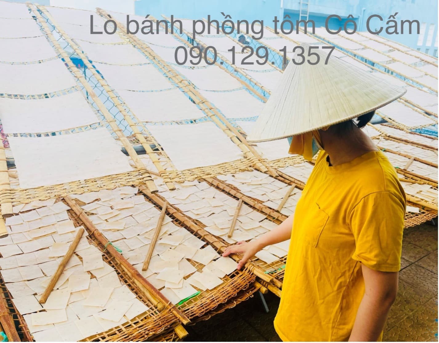 Tại sao bánh phồng tôm lại được mệnh danh là đặc sản của vùng đồng bằng Miền Tây sông nước?
