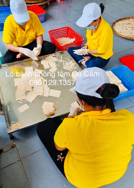 Lò bánh phồng tôm Cô Cấm