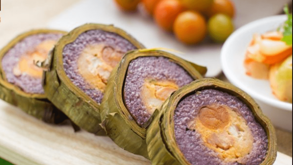 Bánh tét đặc sản miền tây